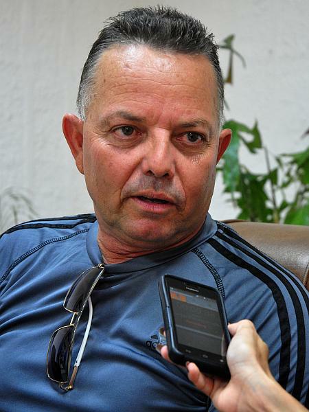 Jesús Manso, entrenador de pitcheo. - jesus-manso