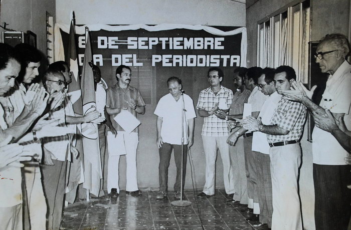 Celebración del 8 de septiembre. Al micrófono Roberto González