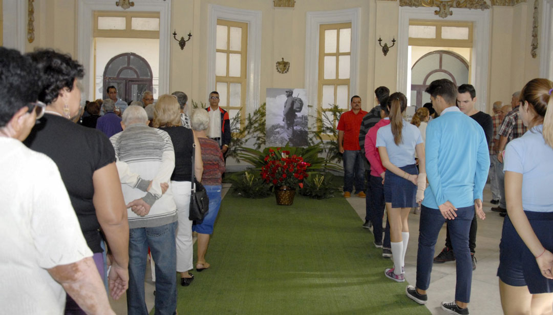 Homenaje a Fidel en la Biblioteca Provincial Martí.