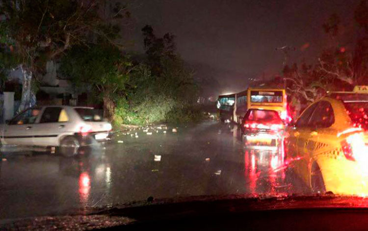 Imagen de la tormenta local que afectó a La Habana en la noche del 27 de enero de 2019.