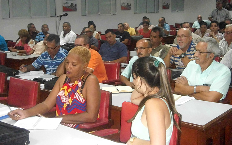 Visita del Ministerio de Comercio Exterior y la Inversión extranjera a Villa Clara.