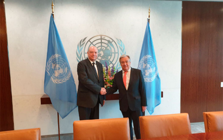 Rodrigo Malmierca, ministro cubano de Comercio Exterior e Inversión Extranjera, y António Guterres, secretario general de la ONU.