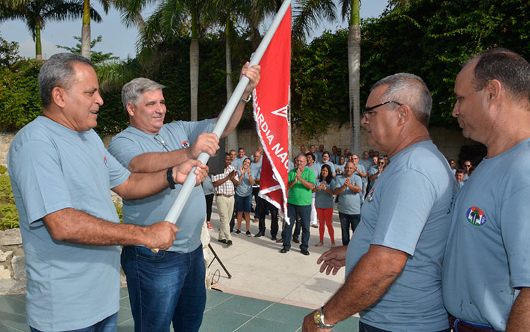 Condición de Vanguardia Nacional para Empresa de Materiales de la Construcción