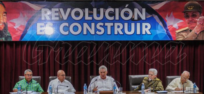 Miguel Dí­az-Canel preside balance de la Construcción 2019