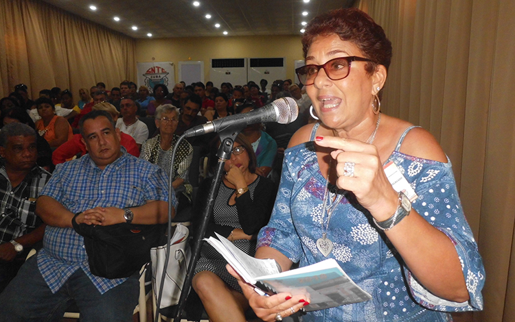 Doris Madruga, directora del Centro de Superación para la Cultura.