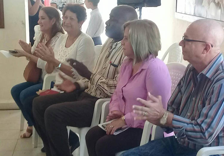 Ministra de Educación asistió a la celebración del Dí­a de la Cultura Cubana en la Escuela Especial Regional Marta Abreu, en Santa Clara.