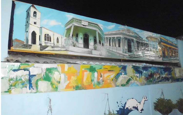 Mural colectivo en la galerí­a Hurón Azul, de Manicaragua, Villa Clara.