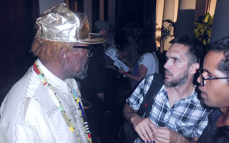 Trovadores Alberto Tosca, Raúl Marchena y Yunieski Cabrales.