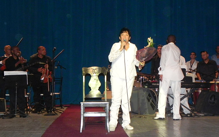 Cantante Maritza Llerena.