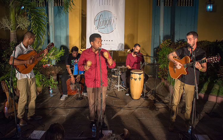 Quinteto Raíces inaugura Festival de trovadores Longina canta a Corona.