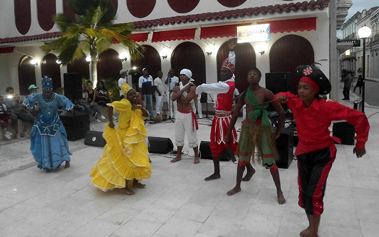 Folklórico Oché