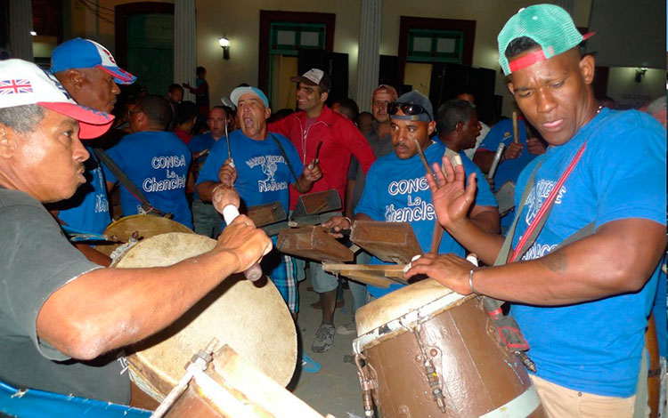 Conga La Chancleta, del barrio Ñañacos, parrandas Zulueta.