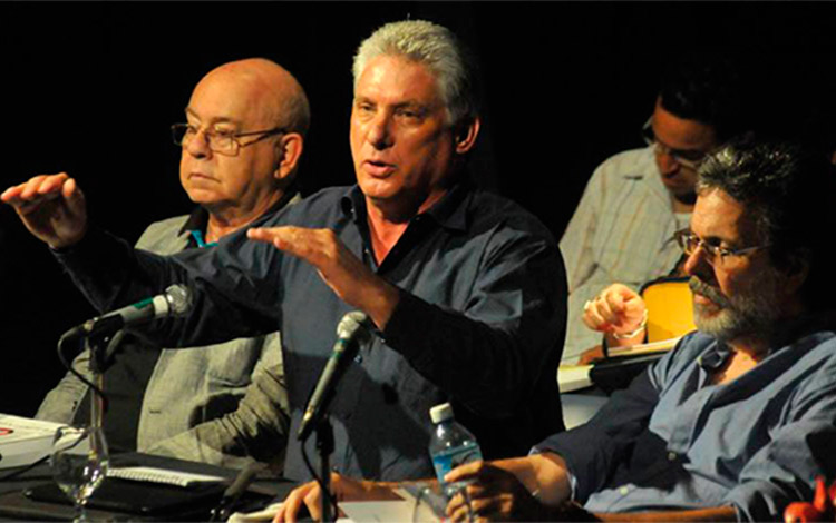 Miguel Barnet, Miguel Díaz-Canel y Abel Prieto, en el Consejo Nacional de la Uneac.