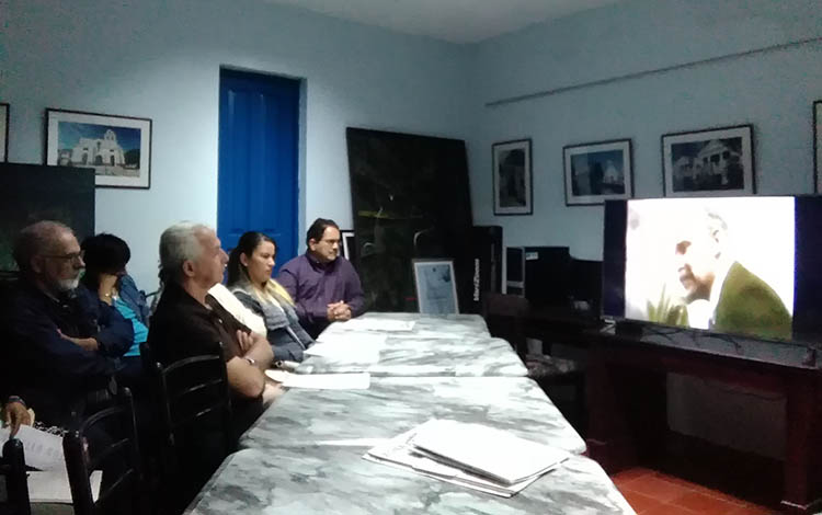 Presentación de audiovisual sobre la Revolución de Octubre.