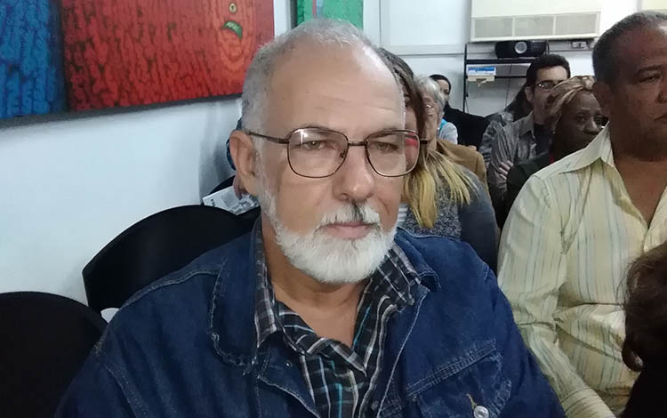 Profesor Rafael Plá León.