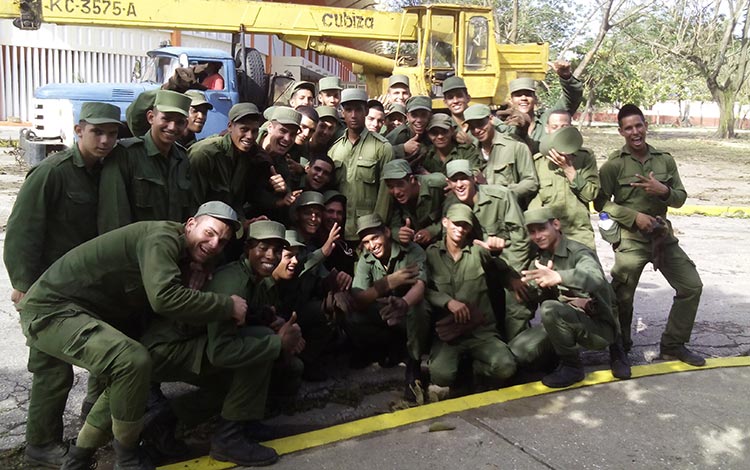 Brigada de las FAR en labores de recuperación tras huracán Irma. Brigada de las Fuerzas Armadas Revolucionarias que participa en la recuperación tras paso del huracán Irma en Santa Clara.