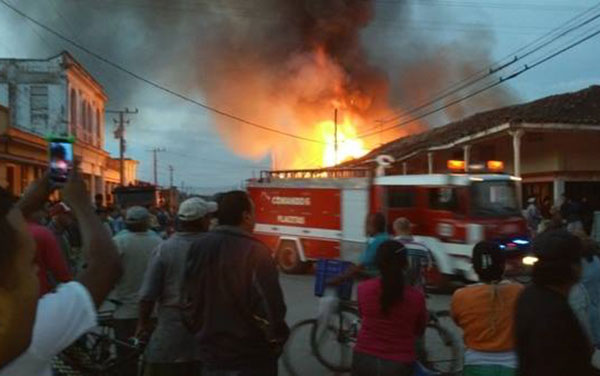 Incendio en Placetas.