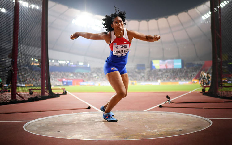 Denia Caballero en el Mundial de Atletismo de Doha, Catar.