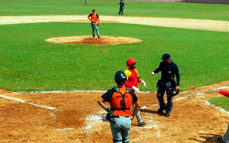 Villa Clara contra Matanzas, serie sub 23 de béisbol.