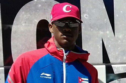 Yosver Zulueta, pitcher de Villa Clara en equipo Cuba a la Can-Am.