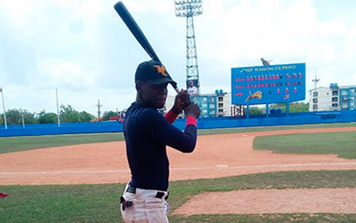 Michel Triana, pelotero de Villa Clara.