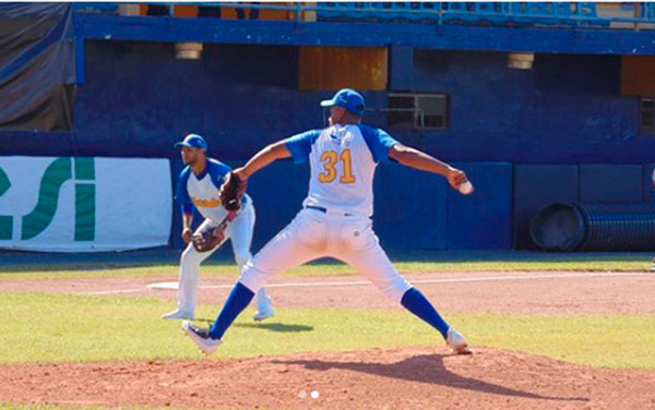 César Yánez, pitcher sub-23 de Venezuela.