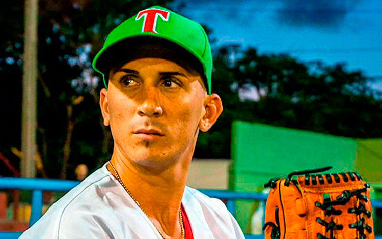 Dariel Góngora, pitcher de Camagüey, refuerzo de Las Tunas.