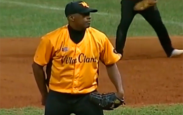 Jonder Martí­nez, pitcher refuerzo de Villa Clara.