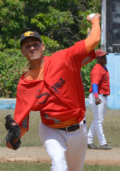 Ví­ctor Castro, pitcher de Sagua la Grande.