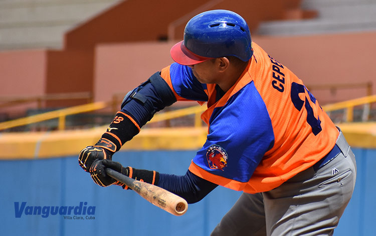 Frederich Cepeda, pelotero cubano del equipo Sancti Spí­ritus.