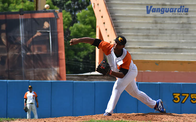 Pitcher Freddy Asiel Alvarez