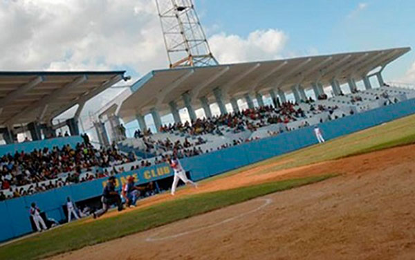 Estadio José Ramón Cepero, de Ciego de Ávila, Cuba.