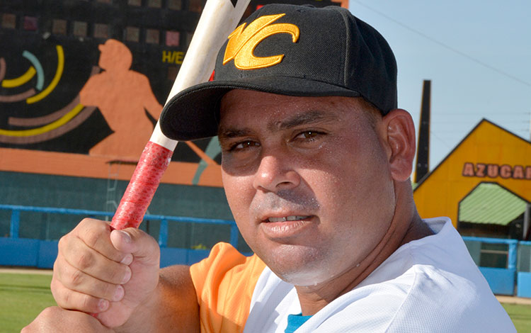 Yandrys Canto, pelotero de Villa Clara.