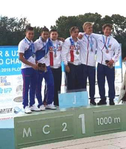 Premiación de dupla cubana en Campeonato Mundial Juvenil de Canotaje.