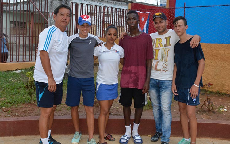 Equipo Villa Clara de pelota vasca, subcampeón de los Juegos Escolares Nacionales. Equipo Villa Clara de pelota vasca, subcampeón de los Juegos Escolares Nacionales.