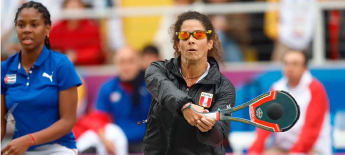 Wendy Durán enfrenta a Claudia Suárez en la final del frontón peruano en Lima 2019.
