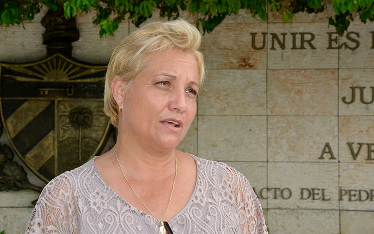 Evelí­n Domí­nguez Otero, trabajadora de Planificación Fí­sica en Santo Domingo.
