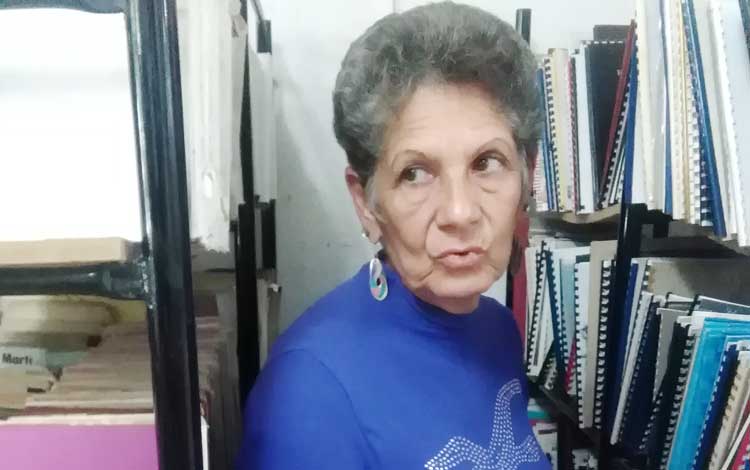 Miriam González Torres, la bibliotecaria fundadora de la EIA Manuel Ascunce Domenech, hoy Escuela Pedagógica.