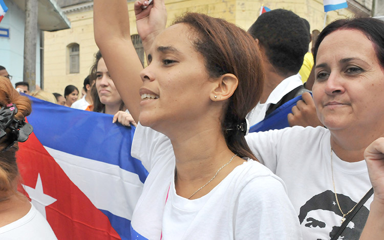 Los estudiantes de la Universidad de Ciencias Médicas realizaron la tradicional caminata en honor a los ocho estudiantes de medicina fusilados por el gobierno colonial.  