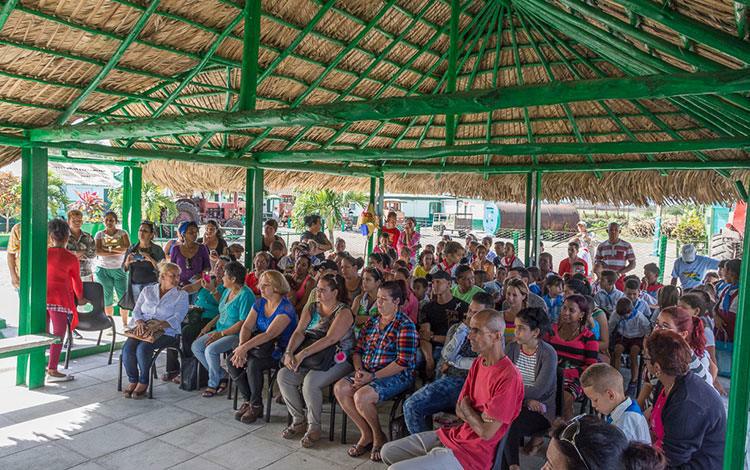 Acto de apertura de aula de la Facultad Obrero Campesina en Consejo Popular 10 de Octubre, en Ranchuelo.