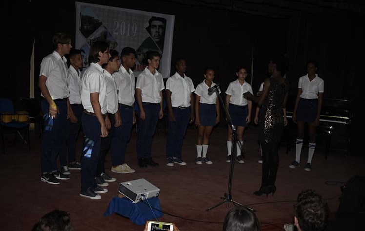 Gala artí­stico-cultural de pedagogos cubanos y estadounidenses