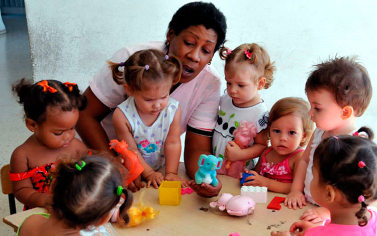 Círculo Infantil Círculo Infantil