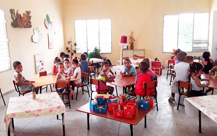 Círculo Infantil Pequeños combatientes
