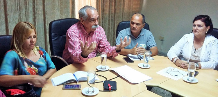 Doctor Jorge González Pérez visita Universidad Médica de Villa Clara.