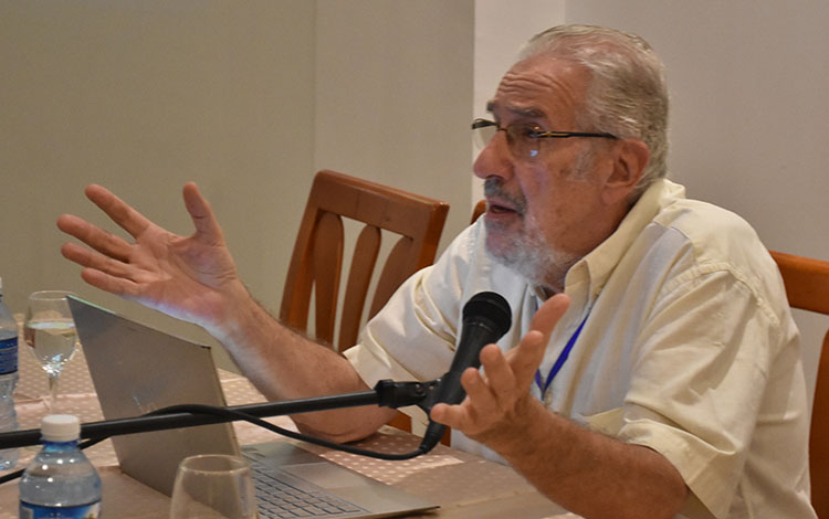 Prestigioso politólogo Atilio Borón