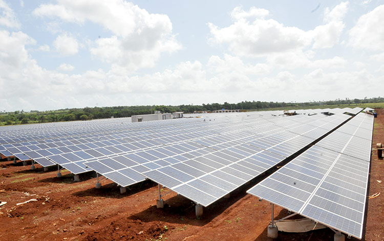 Parque solar fotovoltaico de Caguagua.