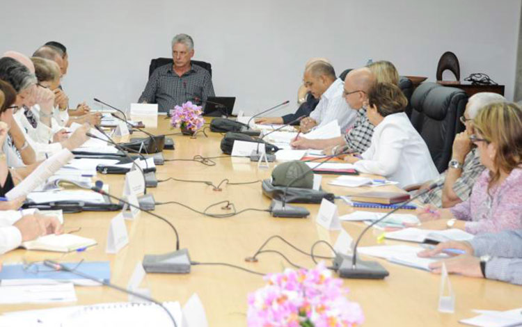 Preside Miguel Dí­az-Canel chequeo del programa por el aniversario 500 de San Cristóbal de La Habana.