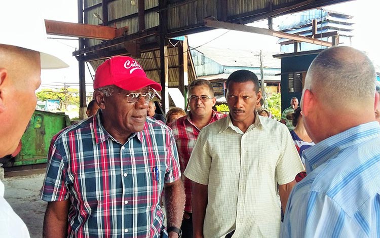 Primer vicepresidente Salvador Valdés Mesa visita central Heriberto Duquesne, en Remedios.