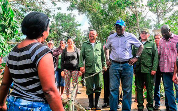 Primer Vicepresidente Cubano recorre áreas del Seminternado XX Aniversario del Asalto al Cuartel Moncada del municipio Sandino, Pinar del Rí­o.