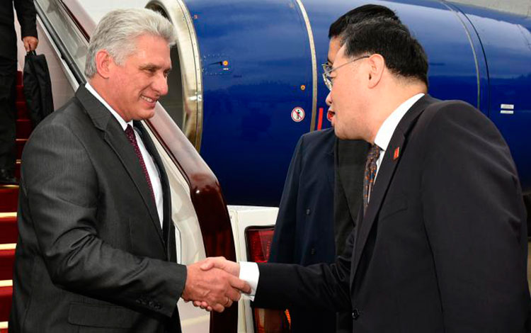 Llegada del presidente de Cuba, Miguel Dí­az-Canel, a Shanghai.